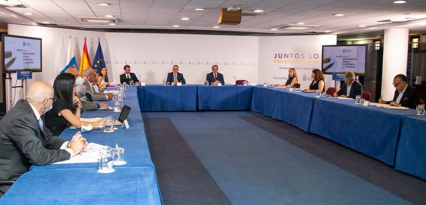 Reunión de este lunes de la Mesa del Pacto por la Reactivación de Canarias.