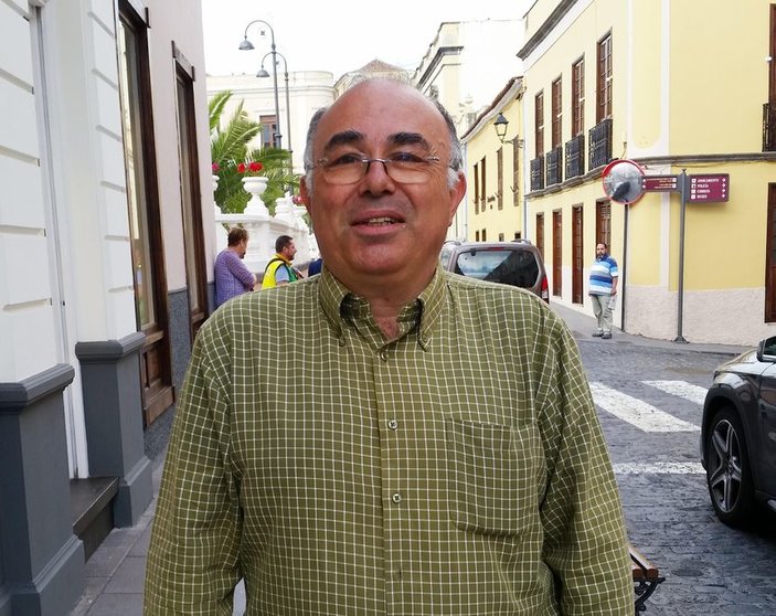 Manuel Hernández.