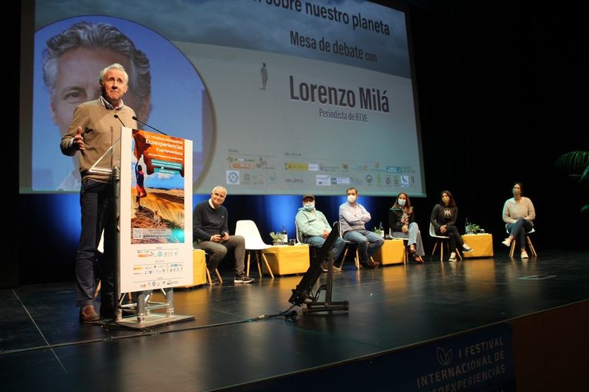 Lorenzo Milá clausura el I Festival Internacional de Ecoexperiencias de Fuerteventura.