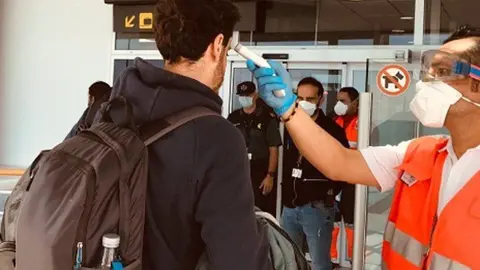 dispositivo_coronavirus_aeropuerto_10_1_