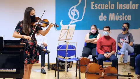 escuela insular m&uacute;sica