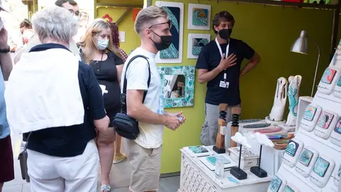 Encuentro y Venta de Artesan&iacute;a en Antigua.