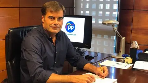 Fernando Ense&ntilde;at, presidente del Partido Popular de Fuerteventura.