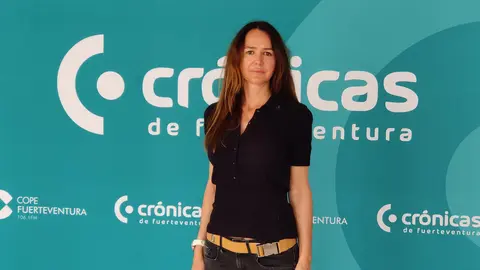 Natalya Karpukhina, vecina de Ucrania residente en la isla que ha tra&iacute;do 35 ni&ntilde;os desde un orfanato en su pa&iacute;s.
