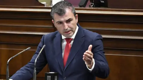Manuel Dom&iacute;nguez en el Debate   sobre el Estado de la Nacionalidad Canaria.