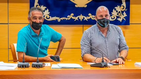 Sergio Lloret y Claudio Gutierrez, presidente y consejero de Deportes del Cabildo de Fuerteventura.