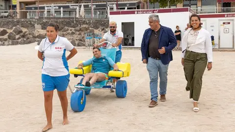 Servicio de ba&ntilde;o asistido para las personas con movilidad reducida.