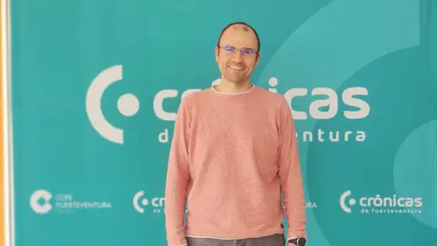 Juli&aacute;n Ojanguren, Enfermero (1)