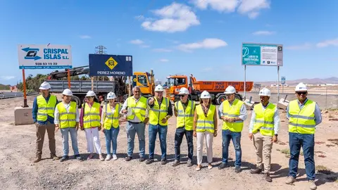 Visita a las obras de la nueva canalizaci&oacute;n de agua entre el EDAM Puerto del Rosario y los dep&oacute;sitos de la Herradura .