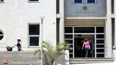 Entrada del Juzgado de Puerto del Rosario.