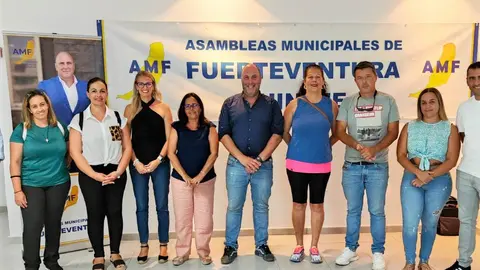Ejecutiva de AMF nombrada en junio, con Sergio Lloret al centro, y Yurena Vera como tercera por la izquierda.