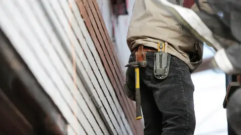 Trabajador de la construcci&oacute;n (Fuente: Pxhere).