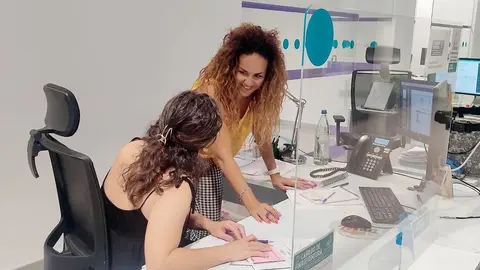 Punto de informaci&oacute;n de la Consejer&iacute;a de Transportes.