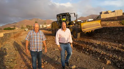 El presidente del Cabildo, Sergio Lloret, visita los da&ntilde;os ocasionados por las lluvias.