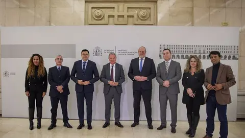 Reuni&oacute;n del consejero de Transportes del Gobierno de Canarias con diferentes representantes insulares en el Ministerio.