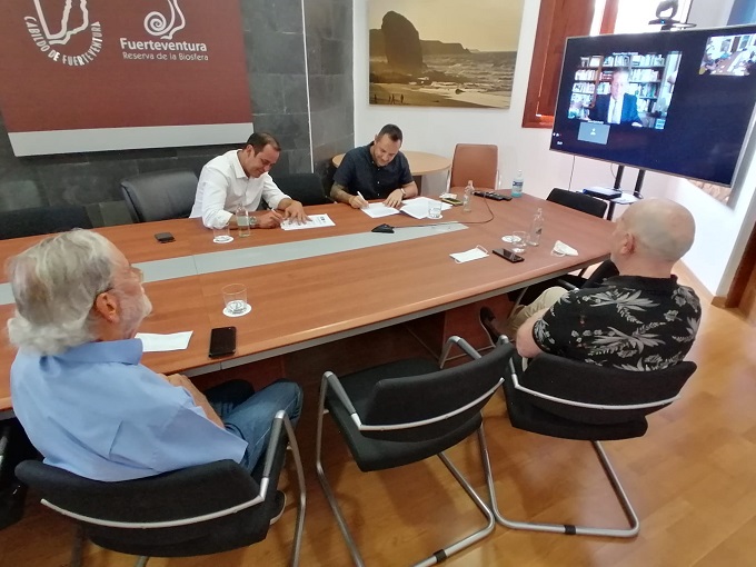 cultura-y-paz-cabildo-fuerteventura-quiles-acosta